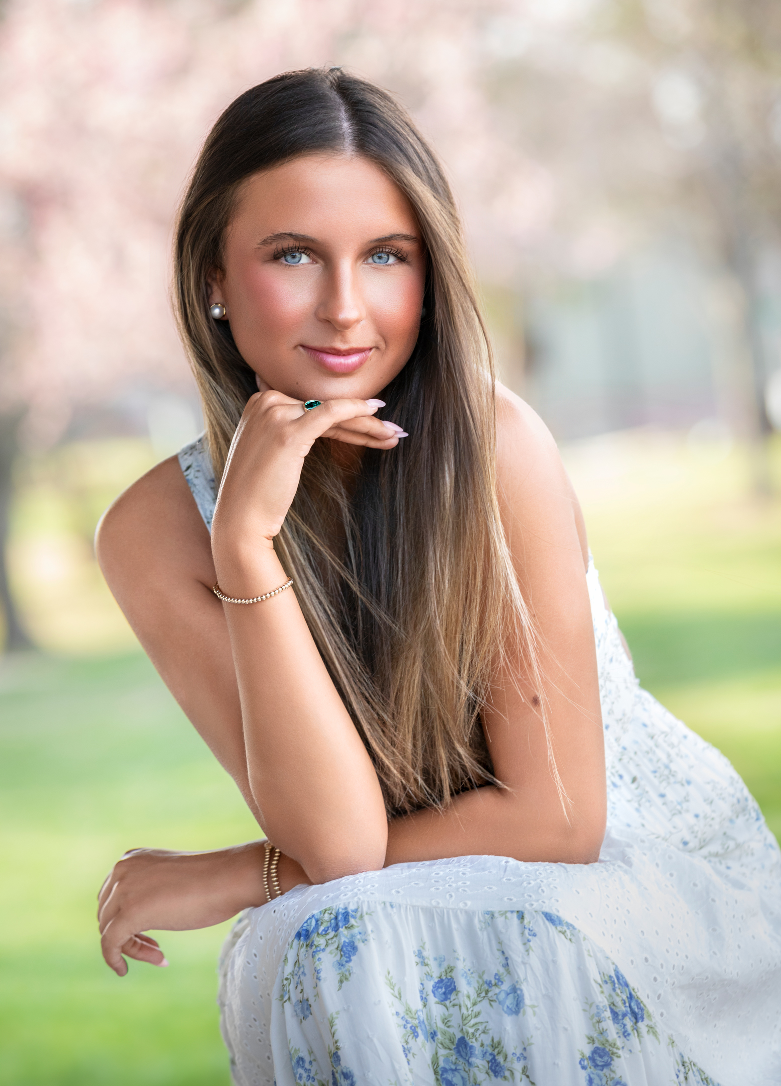 high school senior posing hand on chin